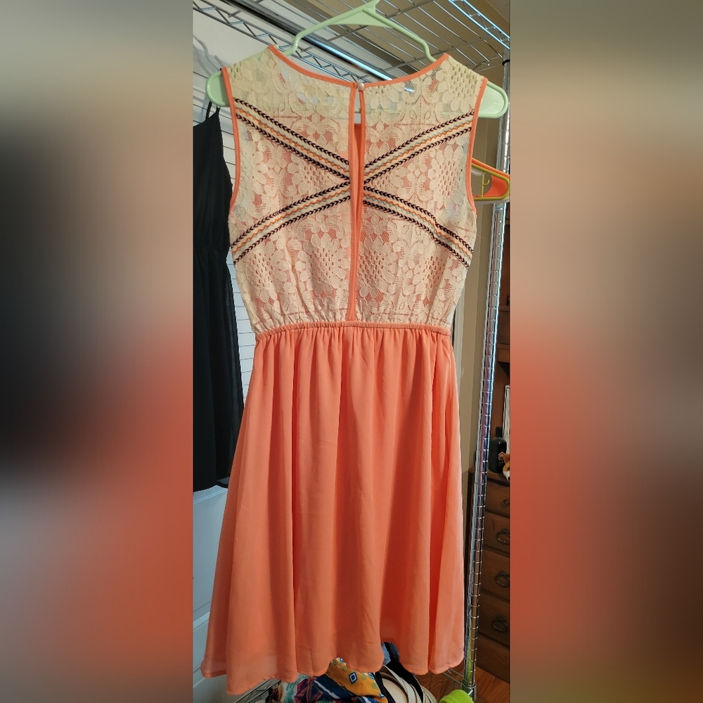 Dress - Picture 2 of 2